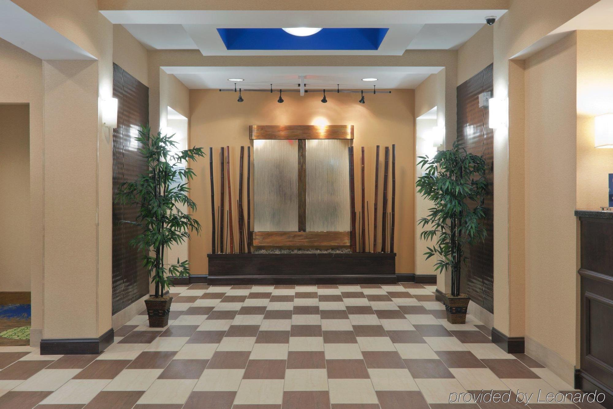 Holiday Inn Express Columbia By Ihg Dalaman gambar